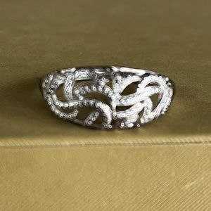🍀 Open Work Dome Sterling Band Size 7.5